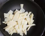 タケノコと春菊の味噌煮込み焼き作り方4写真