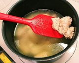 鶏モモつくね入りズボラな具沢山お味噌汁♡作り方5写真