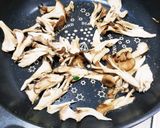 時短！舞茸もやし豆苗の本格中華炒め作り方2写真