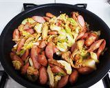 ウインナーとキャベツの味噌バター炒め作り方3写真