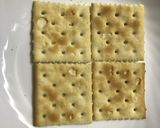 チーズクラッカー(カプレーゼに似せて、作り方2写真
