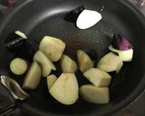 風味いっぱい茄子のお味噌汁作り方1写真