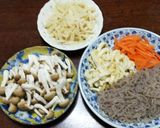 炒め煮(タケノコ、シメジ)作り方1写真