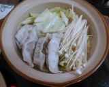 一人鍋でごまラー油餃子鍋作り方2写真