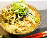 玉ねぎとしめじとワカメの味噌汁作り方9写真