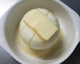 旬！新玉ねぎのレンジ蒸し　味覇&バター作り方3写真