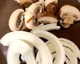牛切り落としのストロガノフ風煮込み作り方1写真