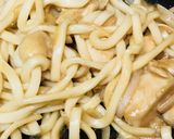 シンプル具材●鶏胸肉のあまから焼きうどん作り方3写真