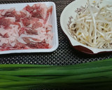 節約おかず【豚こまともやしのペパー炒め】作り方1写真