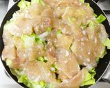 鶏むね肉とキャベツのフライパン塩麹蒸し作り方5写真