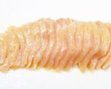 簡単で切りやすい！鶏むね肉のそぎ切り。作り方2写真
