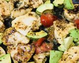 鶏肉とアボカド＆プチトマトのバジル炒め作り方3写真