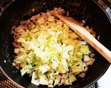 離乳食完了期　豚肉キャベツシメジ味噌炒め作り方3写真