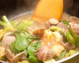 鮮やか⁂エビとアサリとそら豆の和風パスタ作り方8写真