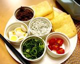 ホットプレートで簡単！うす揚げピザ♡作り方5写真