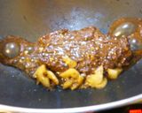 サガリのにんにくステーキ。作り方5写真