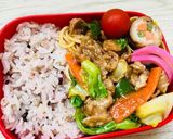 雑穀米と春キャベツの回鍋肉弁当☆作り方4写真