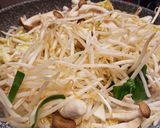 シャキシャキで美味！豚ニラモヤシ炒め♥️作り方3写真