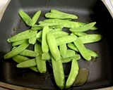 絹さやとエリンギのオリーブオイル炒め作り方4写真