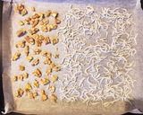 朝ごはんのお供に♪クルミとしらすの佃煮作り方1写真