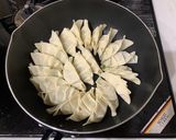 30秒でいつもの餃子をチーズ餃子に！作り方5写真