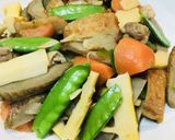 ★タケノコと鶏肉の彩りお野菜の煮物★作り方1写真