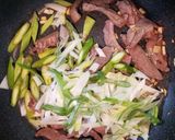 豚ハツとアスパラのキムチ炒め作り方7写真