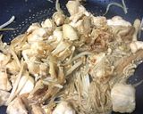 簡単、絶品鶏とｴﾉｷのﾆﾝﾆｸ醤油炒め♬作り方7写真