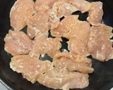 ほんとに塩麹だけ?鶏むね肉のジューシーソテー作り方3写真
