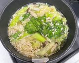 超簡単！具沢山のもつ鍋風（ニンニク醤油）うどん作り方5写真