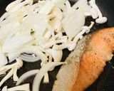 シンプル●鮭切り身の塩焼きキノコ炒め添え作り方3写真