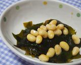 大豆と生ワカメのごま油醤油サラダ♪作り方2写真
