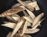 豚肉＊舞茸＊ゴボウ きんぴら味作り方3写真