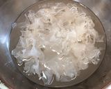 苺と白キクラゲの薬膳風デザート作り方1写真