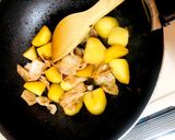 豚バラ肉とジャガイモの甘辛マヨネーズ作り方5写真