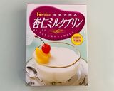 簡単☆フルーツ入り杏仁ミルクプリン作り方1写真
