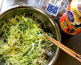 旨味の塊!!【ウチの和風おつまみサラダ】作り方5写真