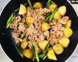 豚肉アスパラ新じゃがのトンテキのたれ炒め作り方5写真