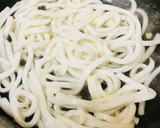 かんたん●しらす煮込み焼きうどん作り方1写真