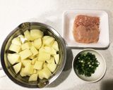じゃがいもの味噌そぼろ煮作り方1写真