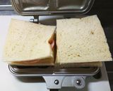 簡単◎ホットサンド◎☆ハムチーズ玉子☆作り方2写真