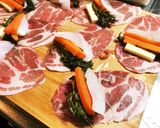 春の山菜と新玉ねぎの三色肉巻き作り方2写真