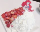苺のプリンセスドレスケーキ作り方17写真