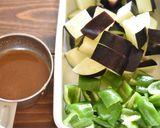 なすとピーマンの甘辛肉味噌炒め作り方1写真