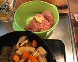 時短、鶏つくねと根菜の煮物、お弁当にも!作り方2写真