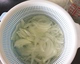 玉ねぎサラダにベジートソースをかけて作り方1写真