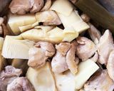 *筍と鶏もも肉・ごぼうの煮物*作り方4写真