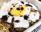 ペヤング 目玉焼き乗せ作り方4写真