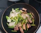 蕪の葉を使ったベーコン炒め作り方2写真