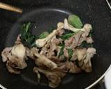 舞茸と豚肉と茹で法蓮草のふんわり卵炒め作り方3写真